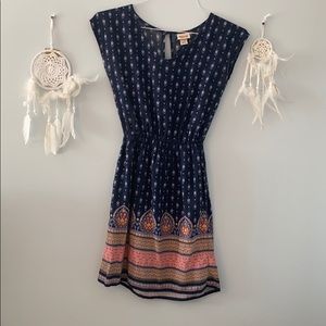 Adorable pattern dress